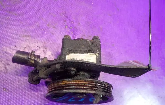 Nissan Primera Power steering pump 7613955132