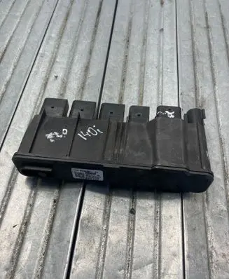 BMW 1 F20 F21 Power management control unit 8638551 18576710 16B3091L1368