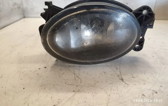 Mercedes-Benz CLS C219 Front fog light A1698201656