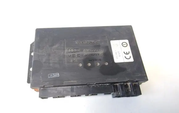 Audi A6 S6 C5 4B Comfort/convenience module 4B0962258K