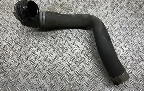Opel Insignia A Intercooler hose/pipe 2400140