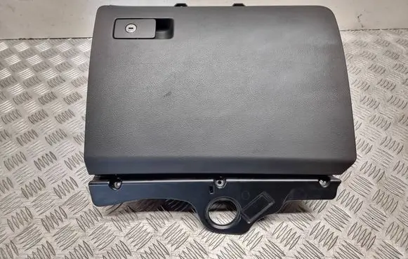 Volkswagen PASSAT B6 Glove box 3C1857114 T0024226 P0108696