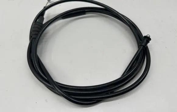 Engine bonnet/hood lock release cable