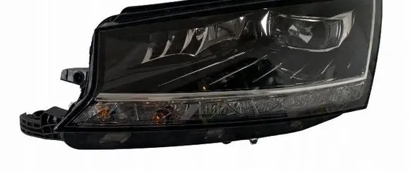 Skoda Fabia Mk3 (NJ) Headlight/headlamp 6V1