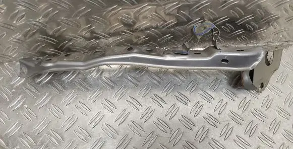 Toyota Auris E180 Headlight/headlamp mounting bracket