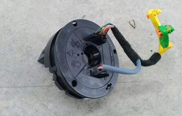 Mercedes-Benz A W169 Airbag slip ring squib (SRS ring) 