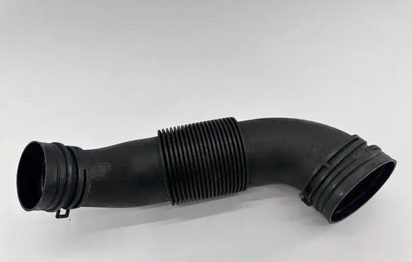 Audi Q7 4L Air intake hose/pipe 7L6129627F