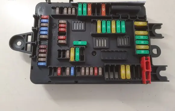 BMW X5 F15 Fuse module 6819651