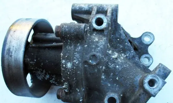 Nissan Primera Electric auxiliary coolant/water pump