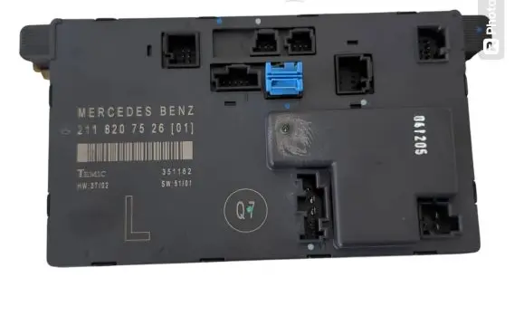 Mercedes-Benz E W211 Door control unit/module 2118207526 351162