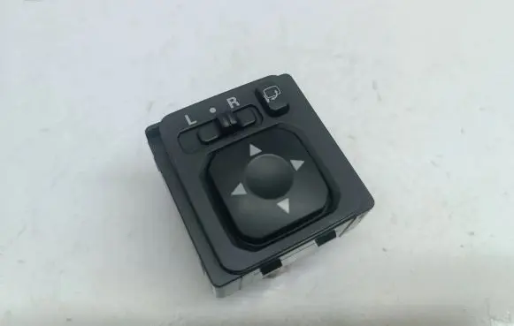 Mitsubishi Grandis Wing mirror switch 183569