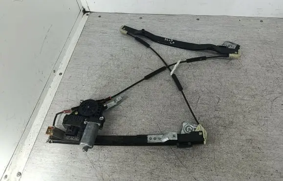 Ford Mondeo Mk III Front door window regulator with motor 