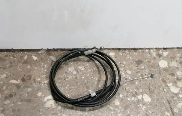 Engine bonnet/hood lock release cable