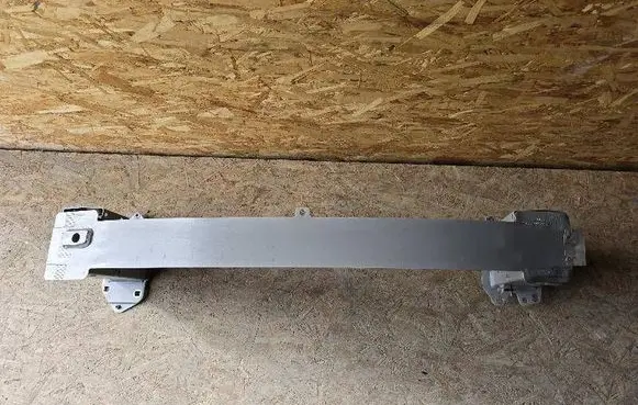Volvo XC40 Front bumper cross member 32377472