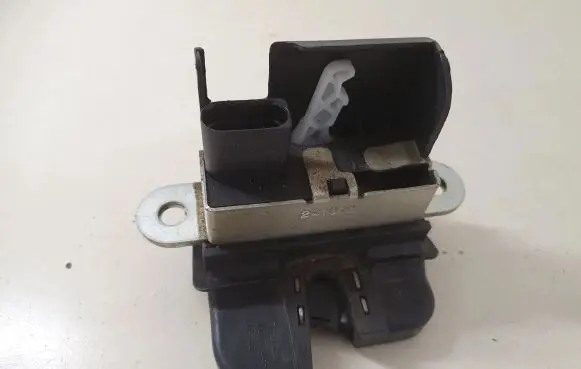 Seat Altea Tailgate/trunk/boot lock/catch/latch 5P0827505F