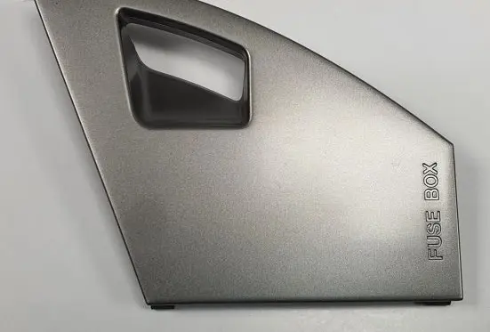 Mazda 2 Fuse box cover D65155551