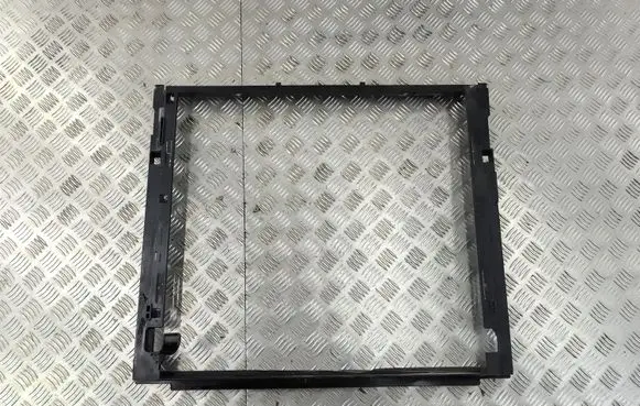 Mercedes-Benz ML W166 Radiator trim A0995040918