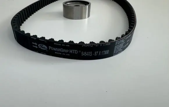 Renault Clio II Timing belt VKMA06010