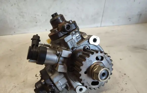 Land Rover Range Rover L322 Fuel injection high pressure pump 9X2Q6A256CB