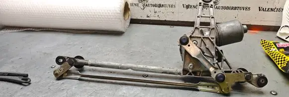 Audi A4 S4 B9 Front wiper linkage and motor 8W1955119 20180308 339702210