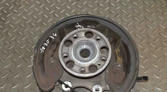 Mercedes-Benz E W238 Rear wheel hub