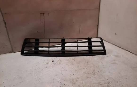 Audi A6 S6 C5 4B Front bumper lower grill 4B0807683