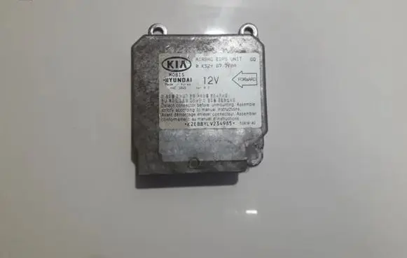 KIA Carnival Airbag control unit/module 0k52y677f0a k2ebbylv234985