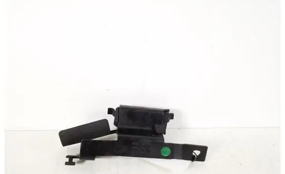 Mercedes-Benz C W205 Parcel shelf load cover mount bracket A2058605500