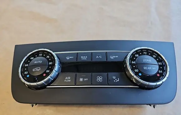 Interior fan control switch
