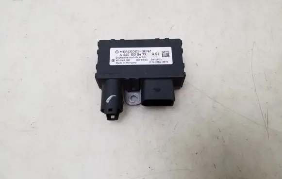 Glow plug pre-heat relay