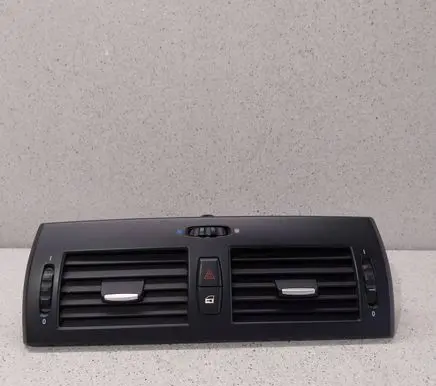 BMW X3 E83 Dash center air vent grill 3400074