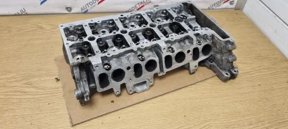 BMW 3 F30 F35 F31 Engine head 7810465