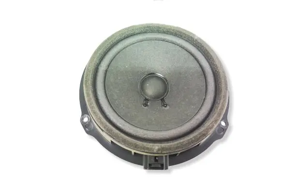 Ford Focus Front door speaker AA6T18808AA M5XUM 497930