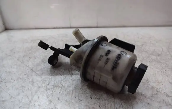 Nissan Navara Power steering fluid tank/reservoir 49180EB300