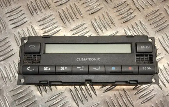Volkswagen PASSAT B5.5 Climate control unit 5HB008139