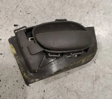 Peugeot 206 Front door interior handle 9623698477