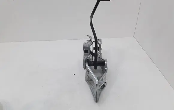 Opel Astra H Brake pedal