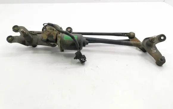 KIA Sorento Front wiper linkage and motor 981003E100