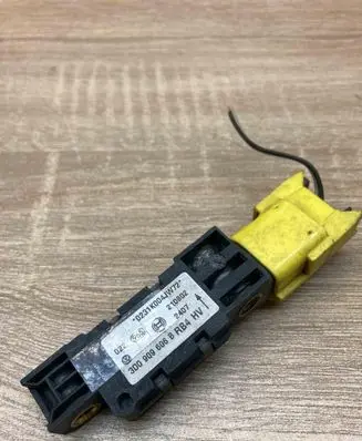 Volkswagen Phaeton Airbag deployment crash/impact sensor 3D0909606B 210802