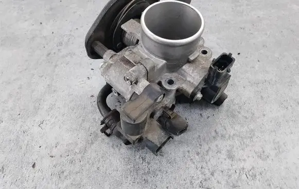 Hyundai i20 (PB PBT) Throttle body valve 3510003000