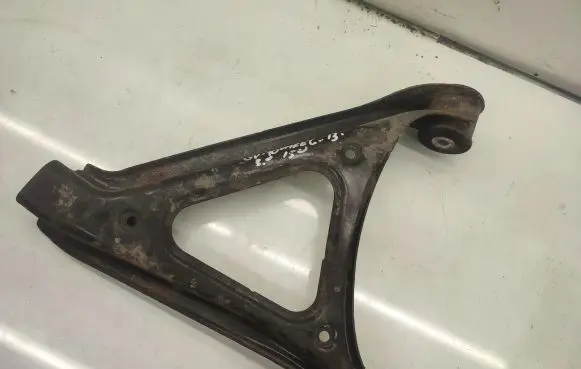 Volkswagen Touareg II Rear upper control arm/wishbone