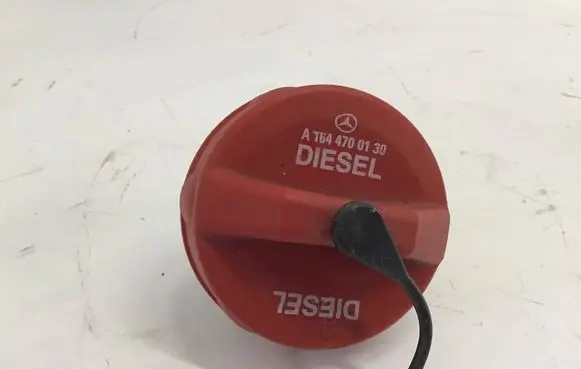 Mercedes-Benz GLS X166 Fuel tank filler cap A1644700130
