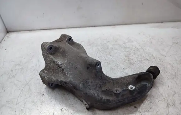 Infiniti Q50 Engine mounting bracket A6512235204