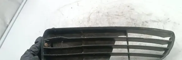 Audi A4 S4 B5 8D Front bumper lower grill 8D0807345