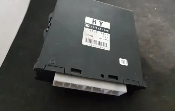 Subaru Forester SG Comfort/convenience module 1122009444 31711AH760