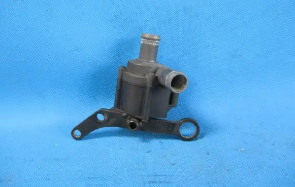Audi A5 8T 8F Electric auxiliary coolant/water pump 059121004F