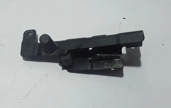 Opel Vivaro Sliding door lower roller guide/hinge 7700312380