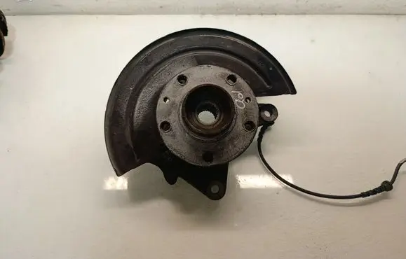 Dacia Duster II Front wheel hub 