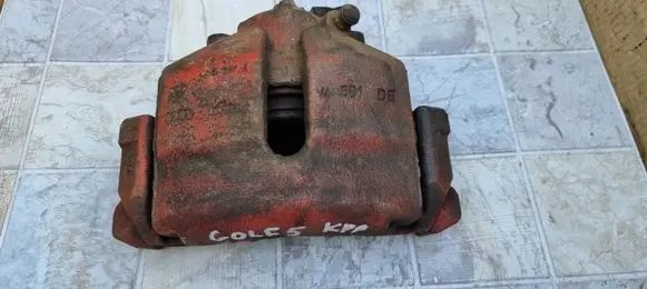 Volkswagen Golf V Front brake caliper