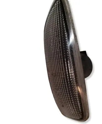 Volvo V70 Front fender indicator light 8658944 150724